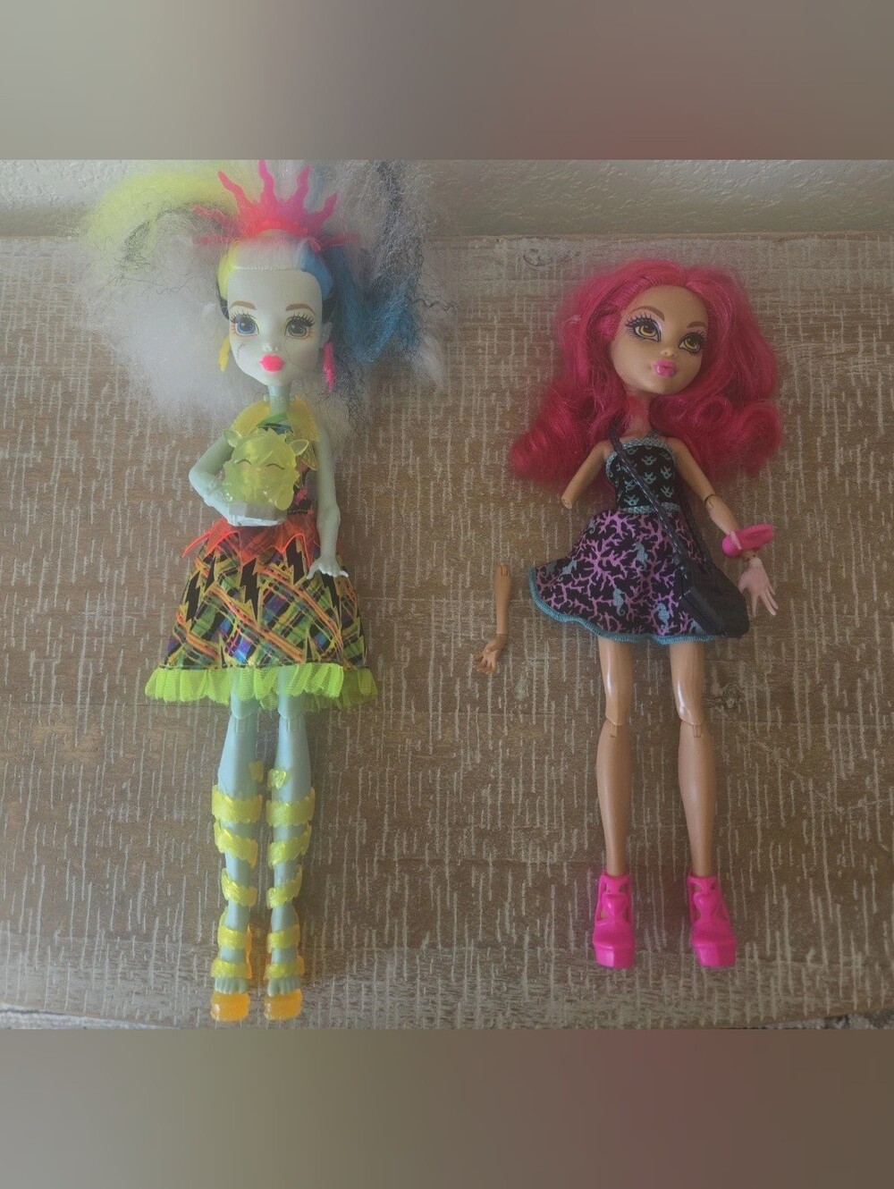 Monster High Dolls Howleen Wolf And HIGH VOLTAGE Frankie stein